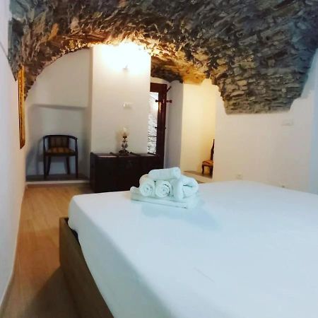 Appartamento Incantevole La Grotta Apricale Exterior foto