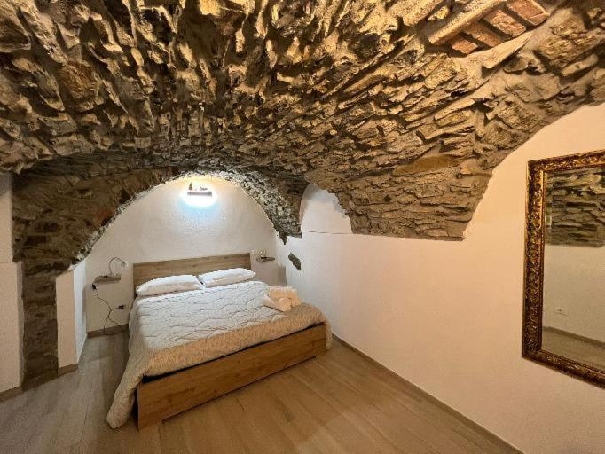 Appartamento Incantevole La Grotta Apricale Exterior foto